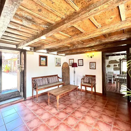 Apto En Una Casa Rural, Con Cocina, Piscina, Barbacoa Compartidas Y Vistas En Sur De Tenerife 펜션 *