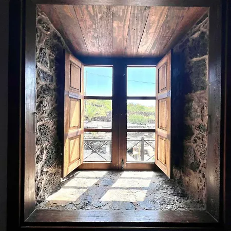 Apto En Una Casa Rural, Con Cocina, Piscina, Barbacoa Compartidas Y Vistas En Sur De Tenerife 산미겔데아보나