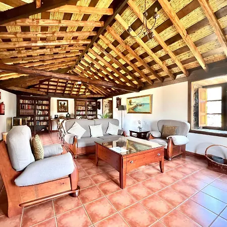 Apto En Una Casa Rural, Con Cocina, Piscina, Barbacoa Compartidas Y Vistas En Sur De Tenerife 펜션 산미겔데아보나