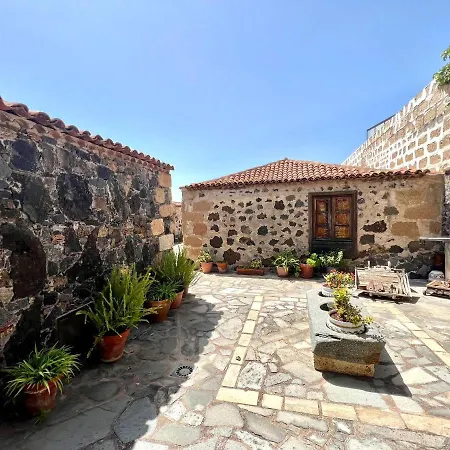 Apto En Una Casa Rural, Con Cocina, Piscina, Barbacoa Compartidas Y Vistas En Sur De Tenerife 산미겔데아보나