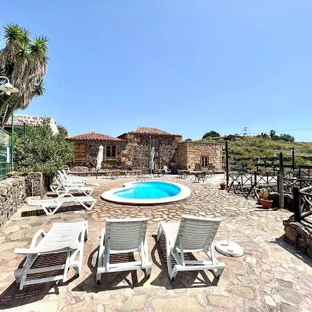 펜션 Apto En Una Casa Rural, Con Cocina, Piscina, Barbacoa Compartidas Y Vistas En Sur De Tenerife 산미겔데아보나