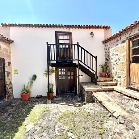 펜션 Apto En Una Casa Rural, Con Cocina, Piscina, Barbacoa Compartidas Y Vistas En Sur De Tenerife 산미겔데아보나