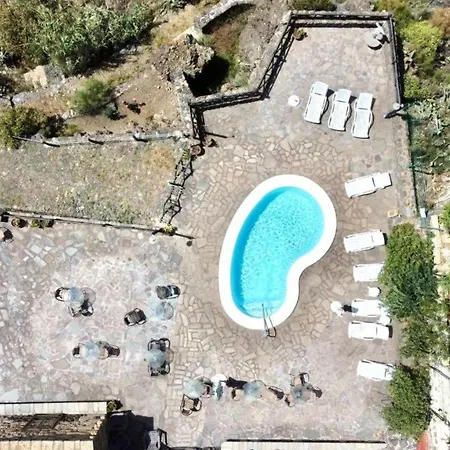 Apto En Una Casa Rural, Con Cocina, Piscina, Barbacoa Compartidas Y Vistas En Sur De Tenerife 산미겔데아보나